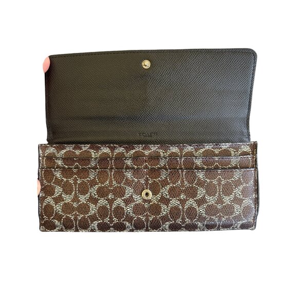 Coach Wallet Signature Logo C Pebbled Leather Checkbook Card Clutch Brown Black - Picture 5 of 7